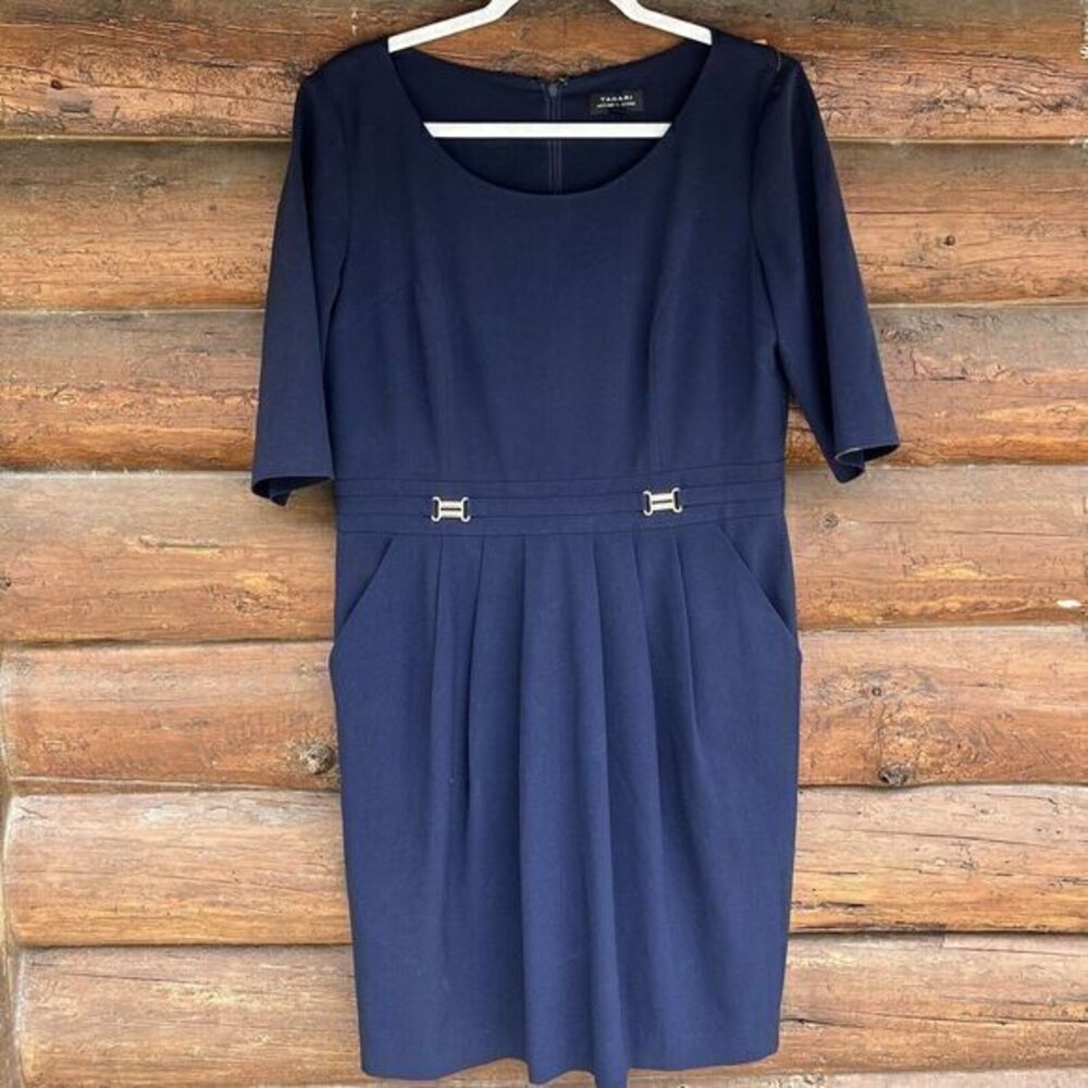 Tahari Arthur S Levine Blue Sheath Pleaded Short Sleeve Gold Hard wear Dress 12